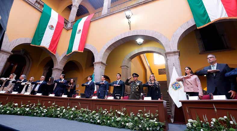 Sesión solemne de Cabildo con el Ejército Mexicano y Fuerza Aérea 2 Sesión