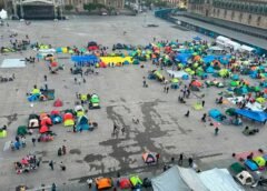 CNTE instala plantón en el Zócalo