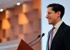 Roberto Velasco sostendrá reuniones con funcionarios de la Unión Europea