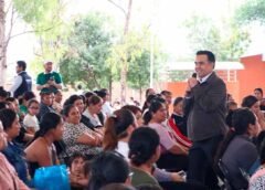 Festeja Luis Nava a mamás de Santa Rosa Jáuregui