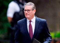 Keir Starmer dimite como primer ministro de Reino Unido