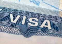 EE.UU. pausa en todo el mundo las citas para solicitar la visa de migrante