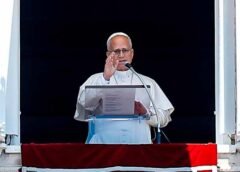 Sheinbaum insistirá ante el Vaticano para que León XIV visite México