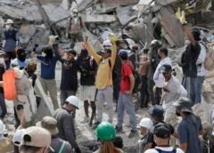 Topos Azteca llegan a Colombia para auxiliar en el rescate de personas